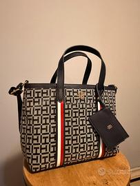 Borsa Tommy Hilfiger logo - moderna e raffinata