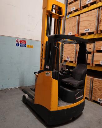Carrello elevatore retrattile Jungheinrich