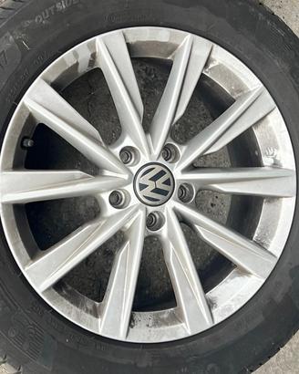 Gomme auto
