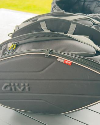 Borse Givi usate pari al nuovo