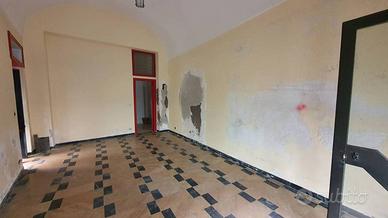 Attività / Licenza di 40 m² con 1 locale a San Val
