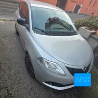 Lancia ypsilon 1.0 F ibrido benzina anno 2021