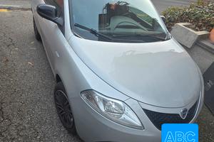 Lancia ypsilon 1.0 F ibrido benzina anno 2021