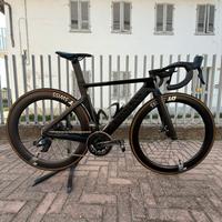 Canyon Aeroad CF SLX 8 Disc eTap