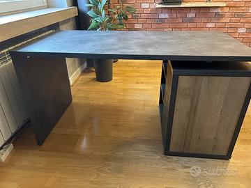 SCRIVANIA MODERNA – COME NUOVA | DESIGN MINIMAL