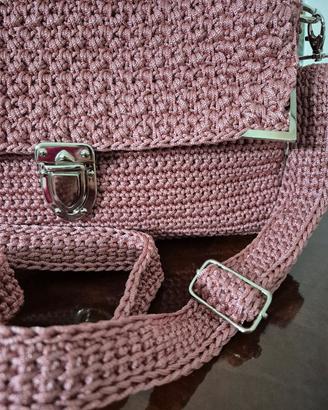 Borsa all'uncinetto 