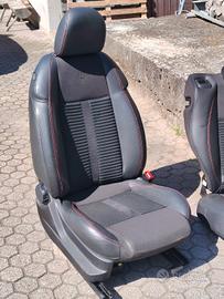 interni sedili Alfa Romeo Giulietta 