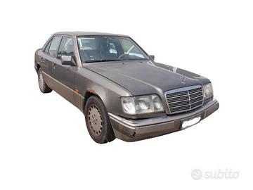 Mercedes W124 Restyling Demolita - Per Ricambi