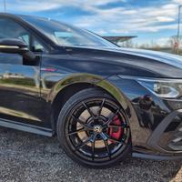 Volkswagen Golf GTI8 2.0 TSI