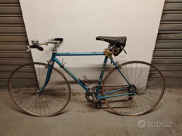 Bicicletta vintage da restaurare