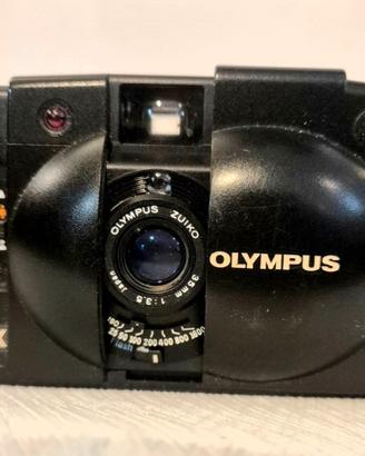 macchina fotografica Olympus XA3