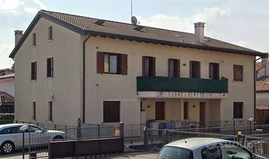 Appartamento di 106 m² con 5 locali e box auto a S