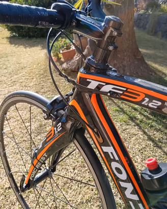 Bici professionale da corsa full carbon