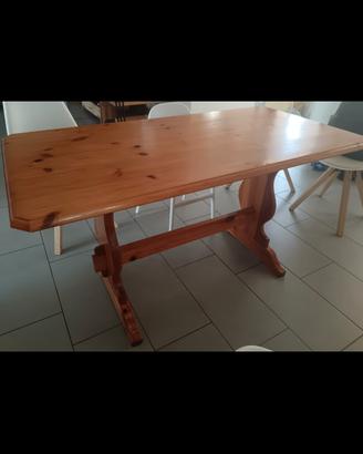 Arredo sala tirolese