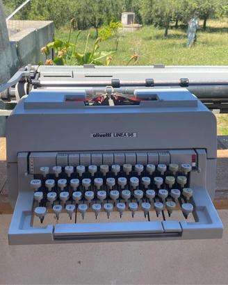 macchina da scrivere Olivetti Linea 98 vintage