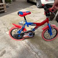 Bicicletta di spiderman