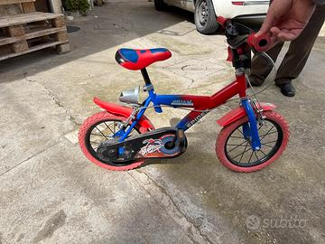 Bicicletta di spiderman