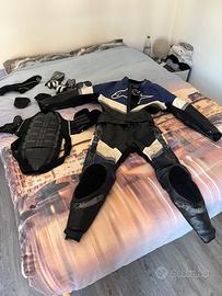 Tuta divisibile alpinestars taglia 50 e accessori