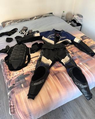 Tuta divisibile alpinestars taglia 50 e accessori