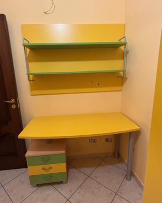 Cameretta: letto a castello, scrivania (Gulino)