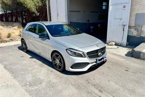 MERCEDES A180 PREMIUM ALLESTIMENTO AMG