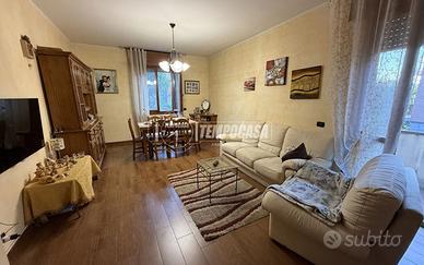 Villetta a schiera d'angolo