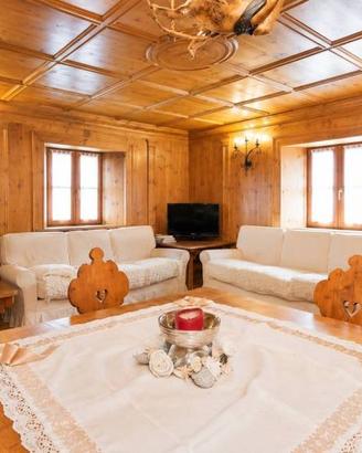 Appartamento di 90 m² con più di 5 locali a Cortin