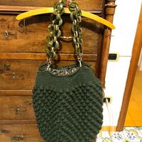 Borsa realizzata a mano in lana a punto nocciolina