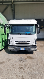 Iveco eurocargo e mercedes Atego