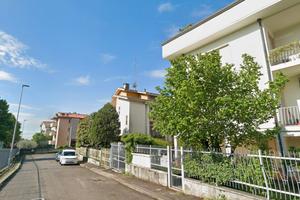 Quinzano-due camere-garage