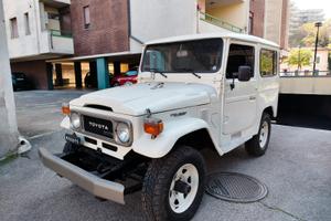 Toyota Land Cruiser BJ40 LA 1980