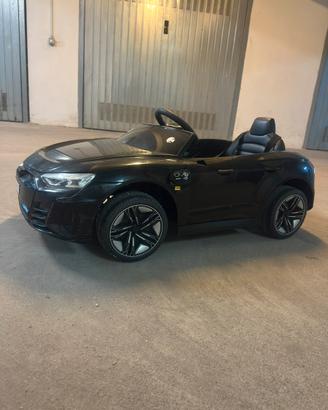 Auto elettrica per bambini Audi Rs