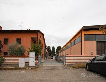 CAPANNONE A SAVIGNANO SUL PANARO