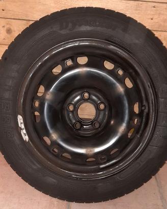 Pneumatici estivi Kleber 185/60 R15 84H con cerchi