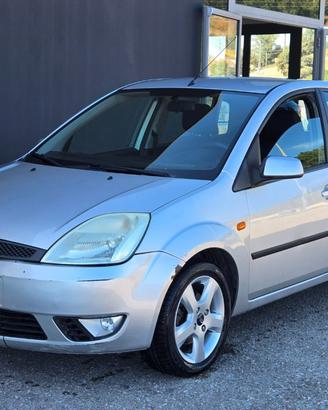 FORD Fiesta 1.2 16V 5p. Ambiente