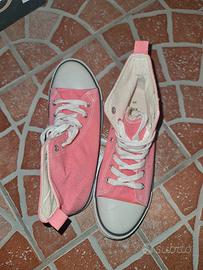 Scarpa ginnastica tela alta