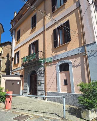 MANSARDA ARREDATA NEL CUORE DI COSENZA