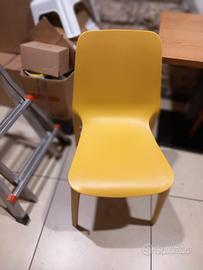 Sedie impilabili Ginevra giallo senape e Terracott