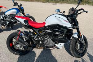 Ducati Monster 937