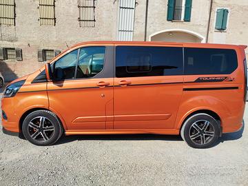Ford tourneo custom sport