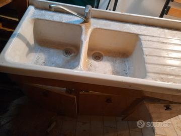 lavandino in ceramica