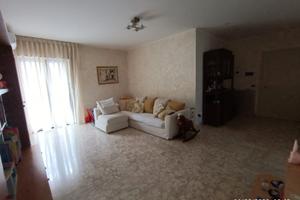 Quadrilocale signorile in centro con box auto