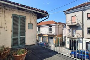CASA SEMINDIPENDENTE A GASSINO TORINESE