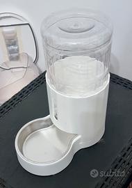 Distributore acqua per cani e gatti