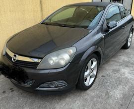 Opel Astra 1.6 GTC - 2008