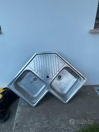 Lavandino ad angolo dopia vasca inox per cucina