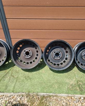 Cerchi in ferro 185/65 R15 clio IV Serie 2018