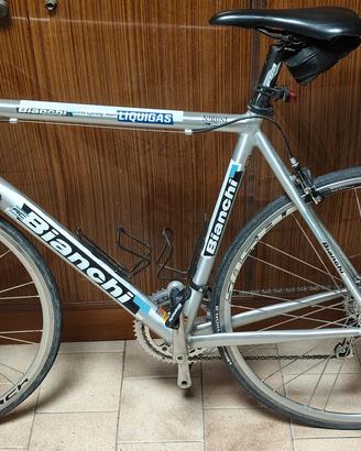 Bici Bianchi via Nirone liquigas 