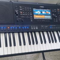 YAMAHA PSR SX700 WORKSTATION DIGITALE 61 TASTI