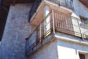 Porzione di villa bifamiliare a Veduggio con Colza